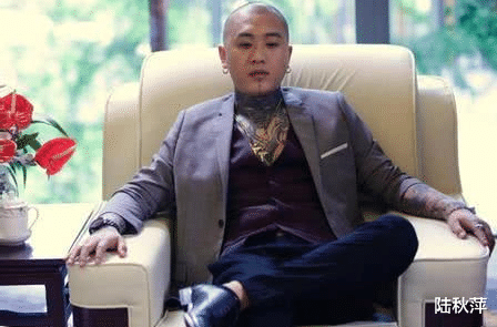 『』“看上去很豪，实际很穷”的4位网红主播，赵小磊上榜，最后两位因为太懒！