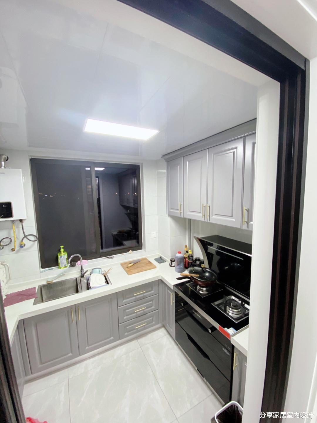 电视背景墙|乔迁之喜，全屋漂亮又大气，一家三口幸福新生活开始，一起看看吧