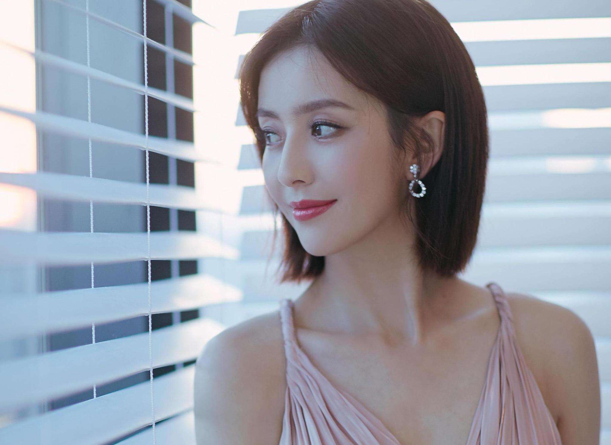 『迪丽热巴』“新疆四美”重新洗牌， 迪丽热巴惨遭出局， 佟丽娅只能垫底