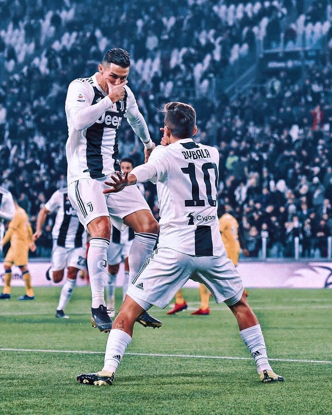 C罗|C罗意甲个人荣誉四大皆空：联赛金靴归因莫比莱，MVP属迪巴拉