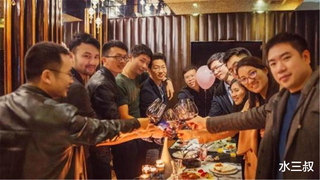 「」领导请你吃饭时，要记住“3不要”，否则离“领便当”不远了！