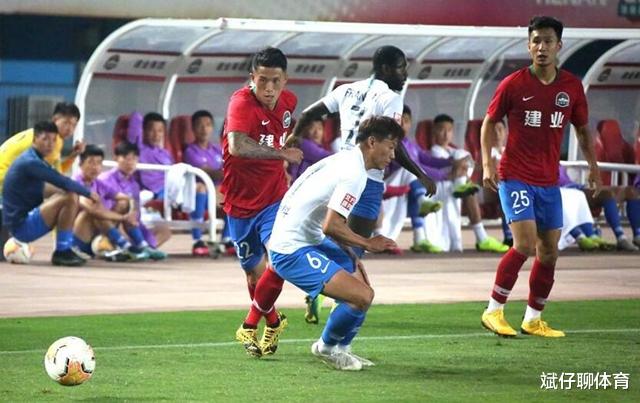 「中超」15分钟连丢2球!中超劲旅主场崩盘,13天之内,恐遭对手双杀!