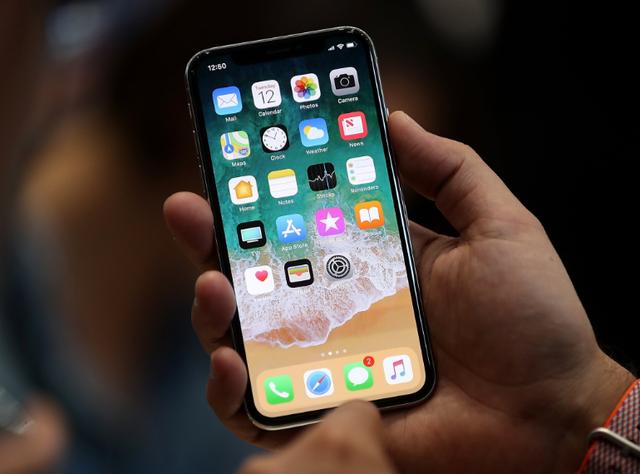 「」烂大街的3部手机,你在使用哪一部?