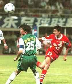 「宿茂臻」他受桑特拉奇青睐21岁成名,被称宿茂臻接班人,25岁因伤退役