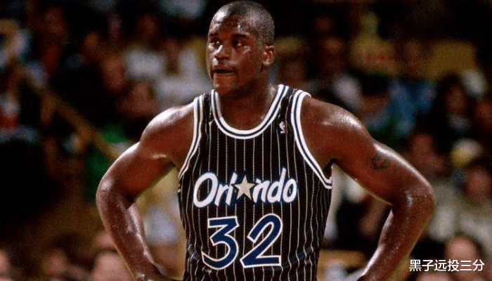 『哭笑不得』场均能砍20分还要退役?看看这4位球员,最后一位让人哭笑不得