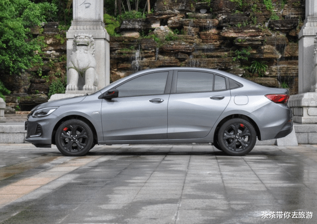 合资车|又一合资车“打骨折”!降至4.29万,每公里2毛7,谁还买国产车?