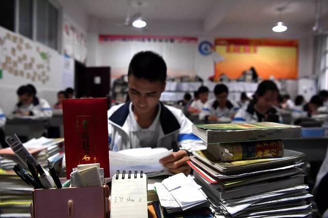 招生▲新高考全面实施前,2020考大学难度将暴增?复读将受重大影响?