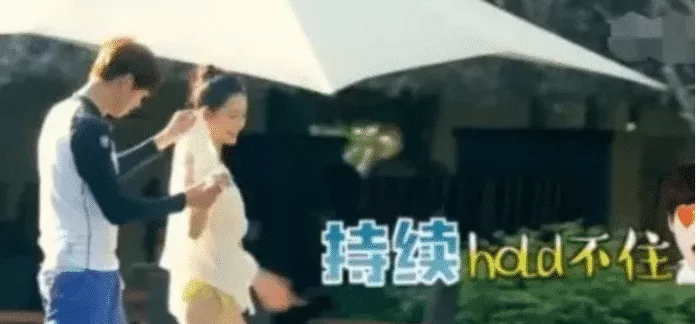 「魏大勋」有种“猪队友”叫魏大勋！随手扯开李沁外套，却发现李沁的泳裤只有3厘米