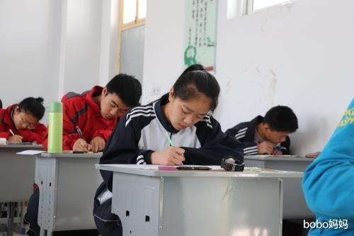 中小学|为什么上了高中以后，女生学习就不占优势了？可能跟这3点有关