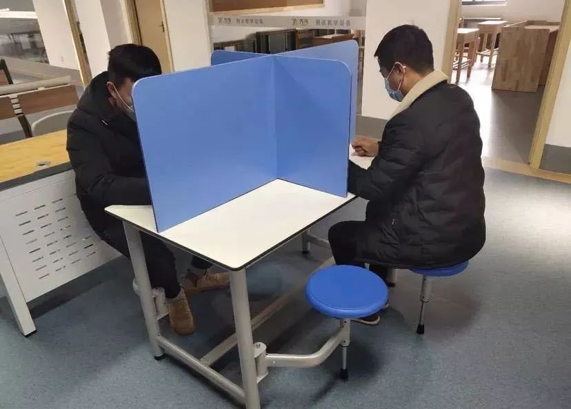 [隔离]“教室无法间隔一米以上”上热搜！南外的这张照片亮了