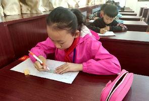 【数学】“一支铅笔8元钱”该不该判错？二年级数学引争议，网友们吵翻了