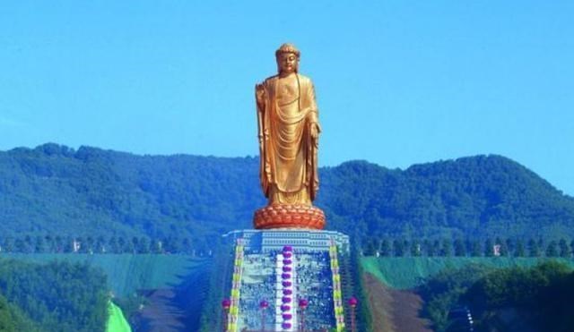 中原大佛|中国最“壕”的景区，耗资12亿建百米雕像，现如今却无人问津
