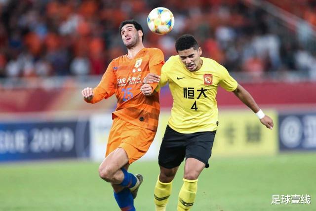 国足|FIFA开绿灯，六大归化球员到位，他才是国足最重要的一环？