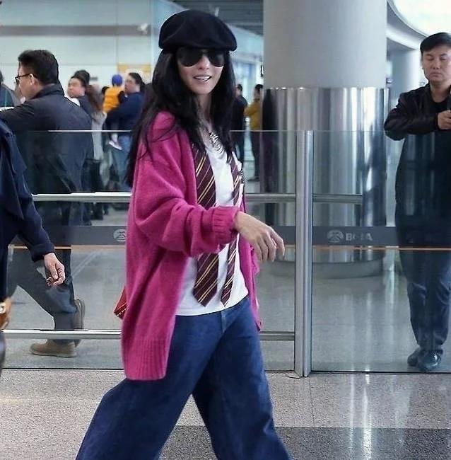 张柏芝|王菲女儿偶遇张柏芝,脱口而出叫了这么个称呼,网友:真会喊人