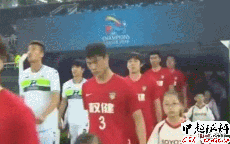 「莫德斯特」罕见!日本球迷集体力挺中超:怒斥叛徒莫德斯特不可理喻!