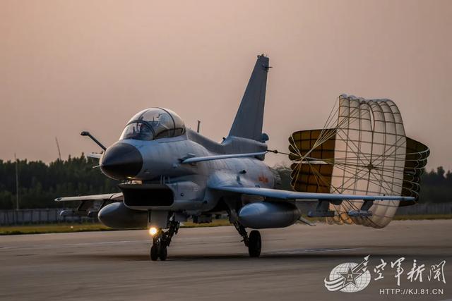 实弹演习|解放军再次封海组织大型实弹演习！任何船只不得进入