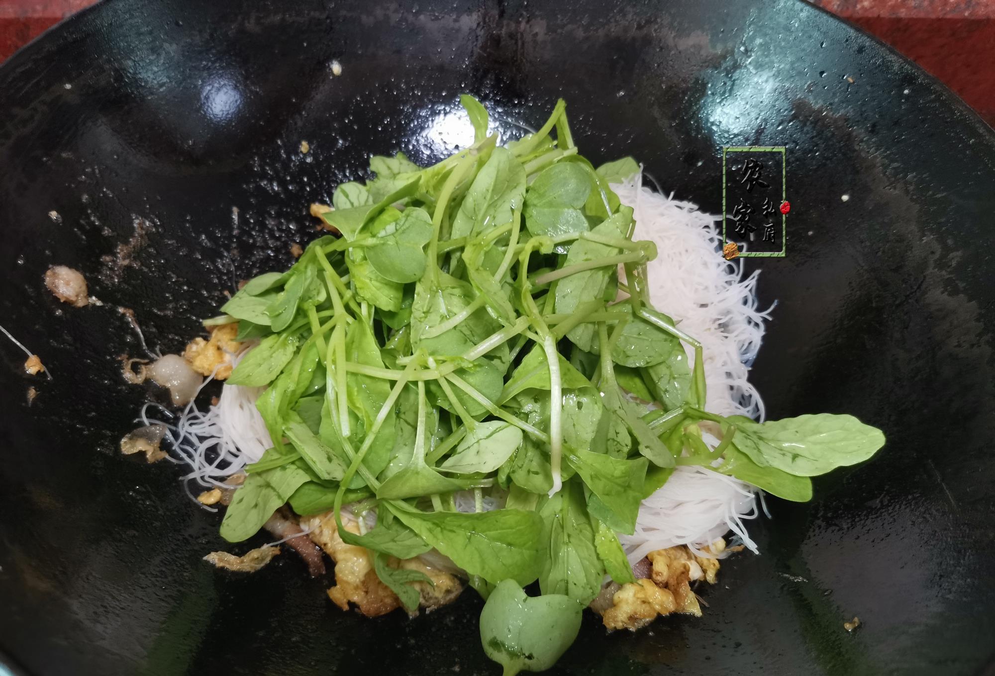 猪大肠|神兽出笼，一到家点名要吃这菜，成本5元做一大盘，他是百吃不厌