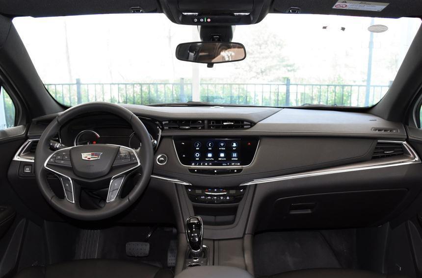 「雷克萨斯NX」先开凯迪拉克XT5，再花39万开雷克萨斯NX，车主说了真心话