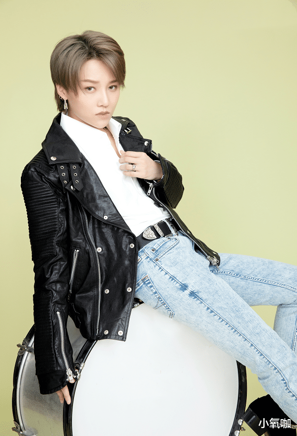 短发■有种“整容”叫刘雨昕接长发,与短发造型若两人,美到让人认不出