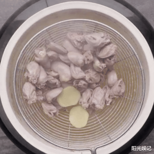 ▲5月初夏，孩子多吃这菜，钙比牛肉多5倍，明目养心，7元1斤还营养