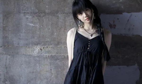 [白灵]未红先黑！被骂上热搜，戏份被删光，她得罪了谁？