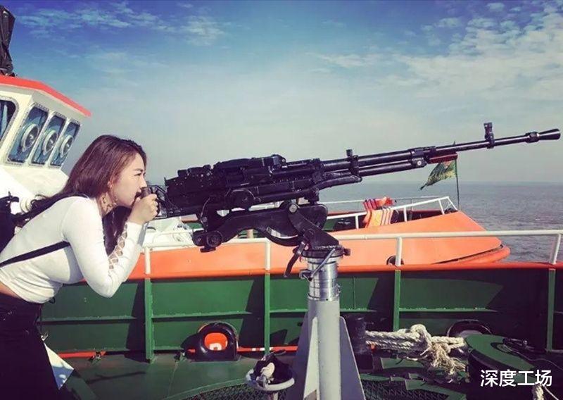 高射机枪■四联装高射机枪上海警舰，一分钟1200发：曾击落数百架美军直升机