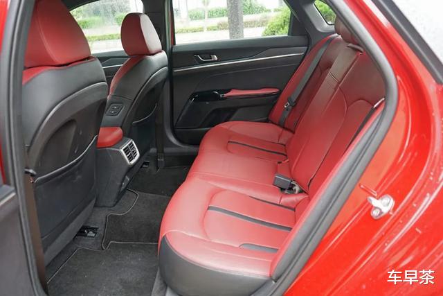 动力|19万包牌,2.0T还240匹马力,选这样的合资B级车不香吗