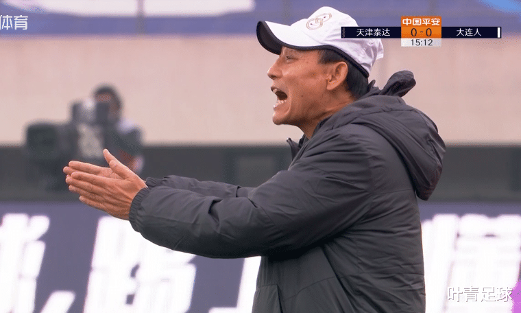 中超|疯狂！5分钟3红牌！中超大战爆发激烈冲突：推搡+报复+踢人