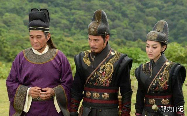 朱元璋■明朝三品清官返乡，拿不出回家路费，朱元璋怒道：将这个贼人阉了