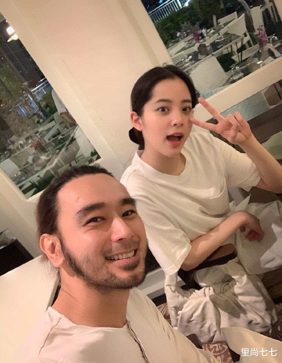 非诚勿扰▲欧阳娜娜赴泰国探亲，认38岁泰星TAE当干爸，两人同框好温馨
