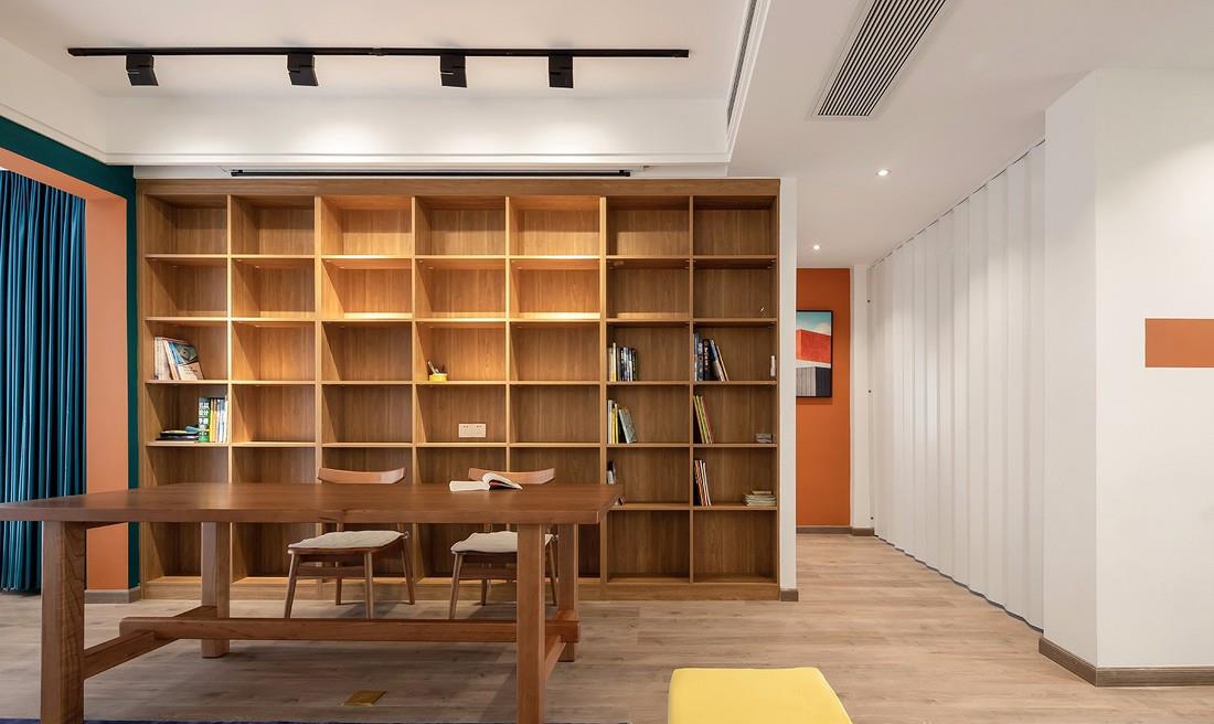 |越来越多人选择打通厨房，不做电视墙，学他家这么装，太有品味了