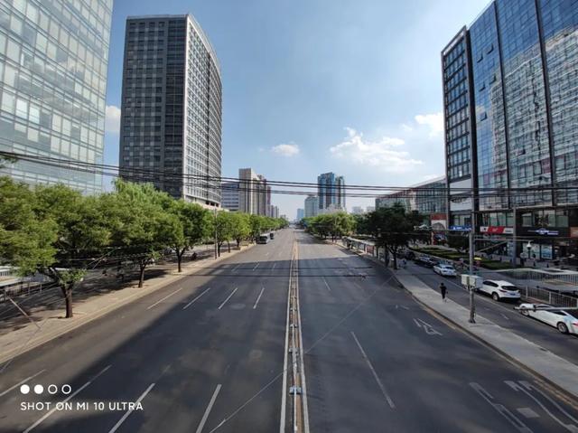 小米科技|上手小米10年的「至尊机」！售价5299，这超大杯分量十足