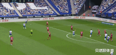 武磊：8大名记吹爆武磊！晒出3张截图，豪言武磊已经媲美2大球王