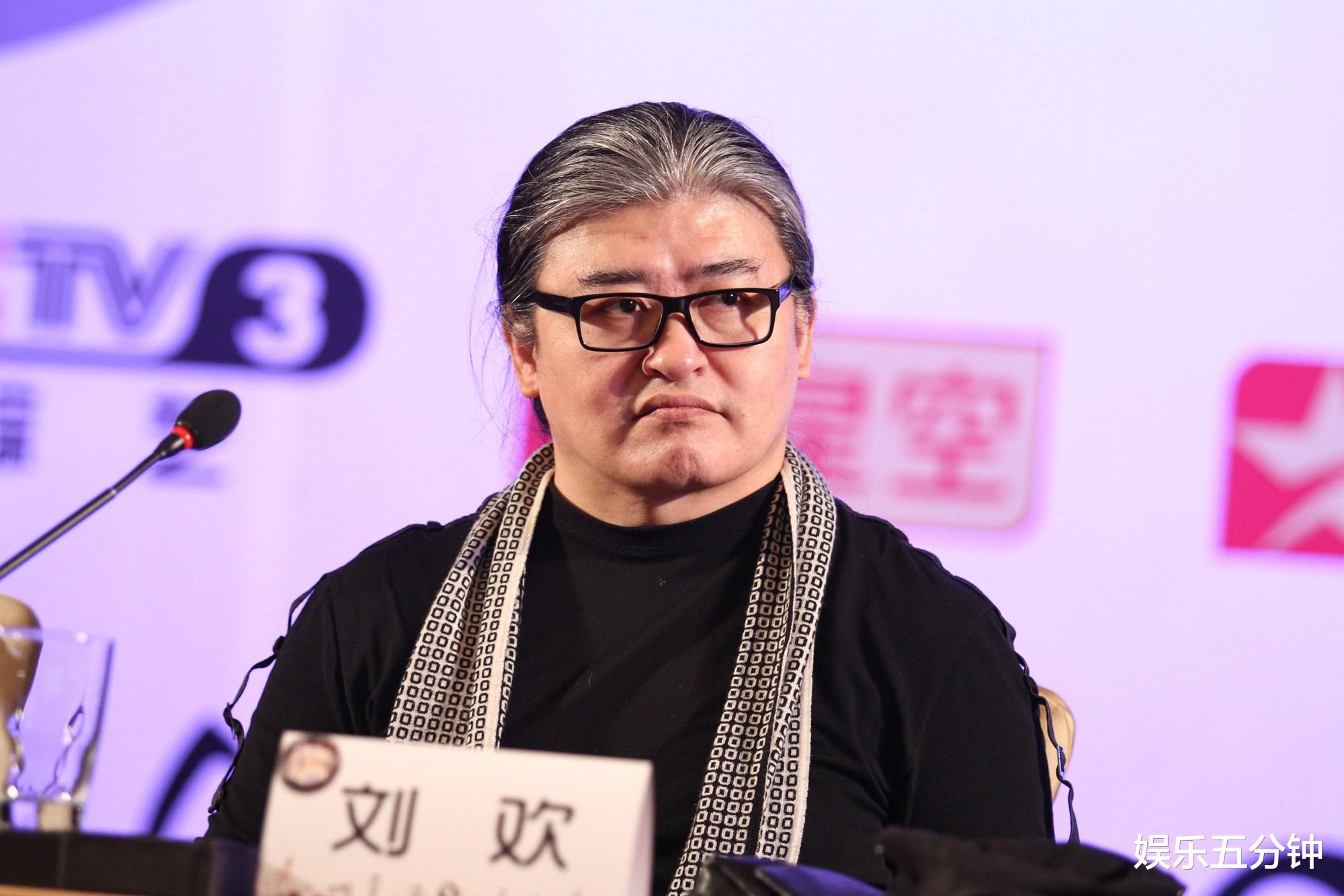 #刘欢#有钱也不能乱花！刘欢给豪车加油，事后还确认了下花了多少油