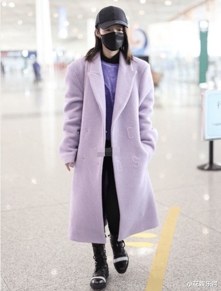 李沁|都是紫色长款呢子大衣，气质截然不同，李沁却穿出了路人的感觉