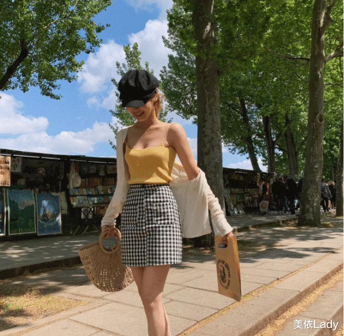 「穿衣搭配」BM风到底是什么鬼？瘦、露、紧才是精髓，看看这些搭配就懂了