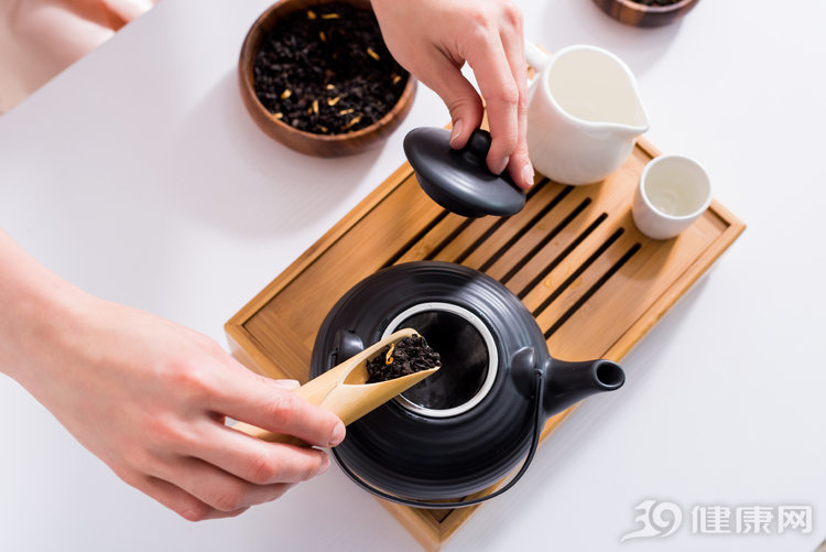 「黑茶」喝茶防癌还是致癌？长达10年的调查数据，结果和你想的相反