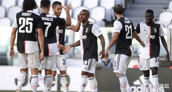 国际米兰|一场4-0令意甲再变天！4队分差仅8分，3轮赚7分豪门或逆袭夺冠