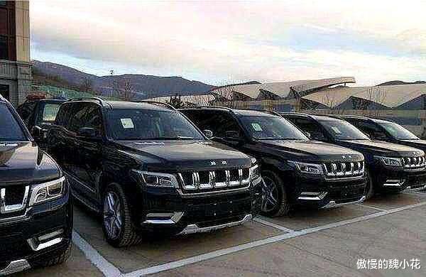 「奔驰」国产奔驰“BJ90”跌下神坛,大量库存车无处销售,网友:意料之中