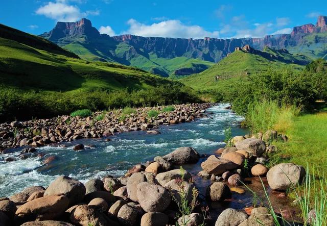 运势|还在浑浑噩噩？这几个星座下半年运势不错，把握住机会逆袭！