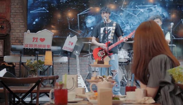 陈延迪|心动的信号：迪迪给希希乐队告白，为何只感动了自己？原因太现实