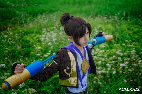 王者荣耀:快管好你们的女朋友!帅气coser神还原《王者荣耀》至尊宝