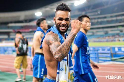 中超▲中超球员综合能力金字塔排名：胡尔克3档，扎哈维仅2档，1档有2人