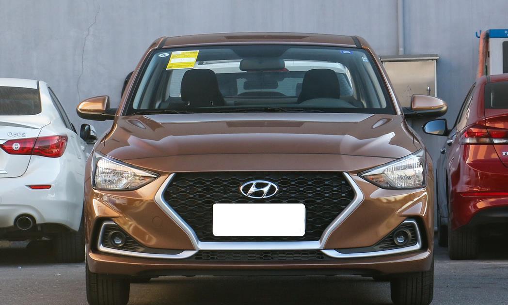 『长安逸动』9万选什么车?现代悦动和长安逸动如何抉择?看完你就清晰了