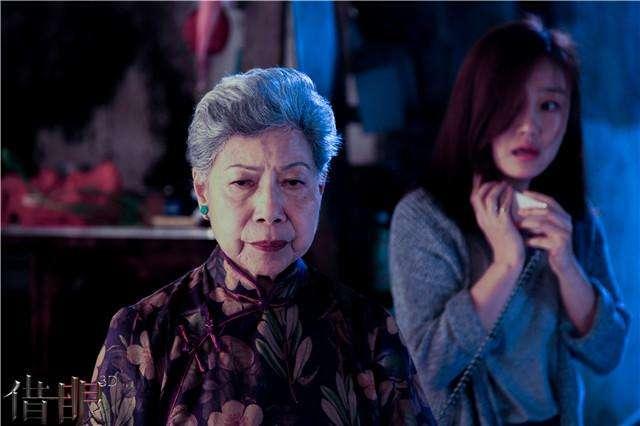 罗兰|香港“鬼婆”罗兰,因形象一生无人敢娶,今86岁只能和古天乐过