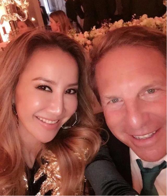 李玟|李玟哭诉心灵破碎，曾9次人工受孕失败，17年青春换婚姻一地鸡毛