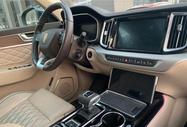 长安汽车：34.9万提了辆红旗HS7，才开5870公里，车主：我只想四个字！