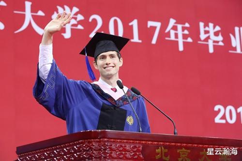 清华大学：紧跟清华，外籍学生再获免试就读北大资格