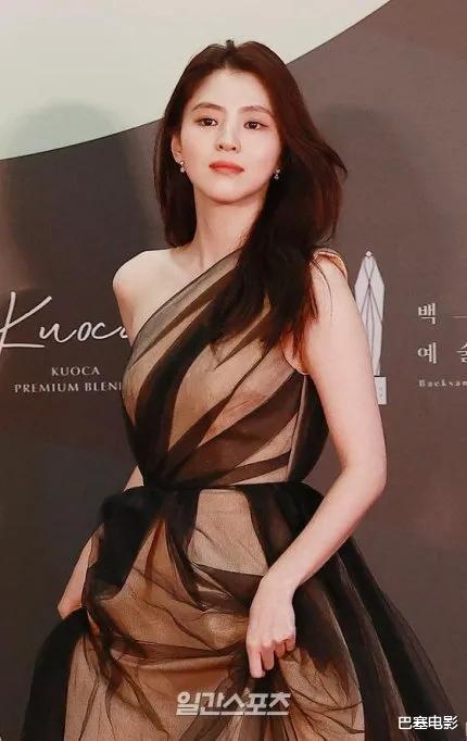 #吉雪萍#久违的红毯！韩国女星比美，秀智颜值下降太明显，孙艺珍美上天