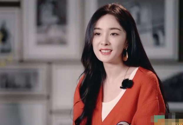 杨幂|33岁杨幂上节目被指脸太垮，成85花中状态最差的？